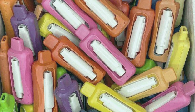 Annual Fixed Vape packaging detail