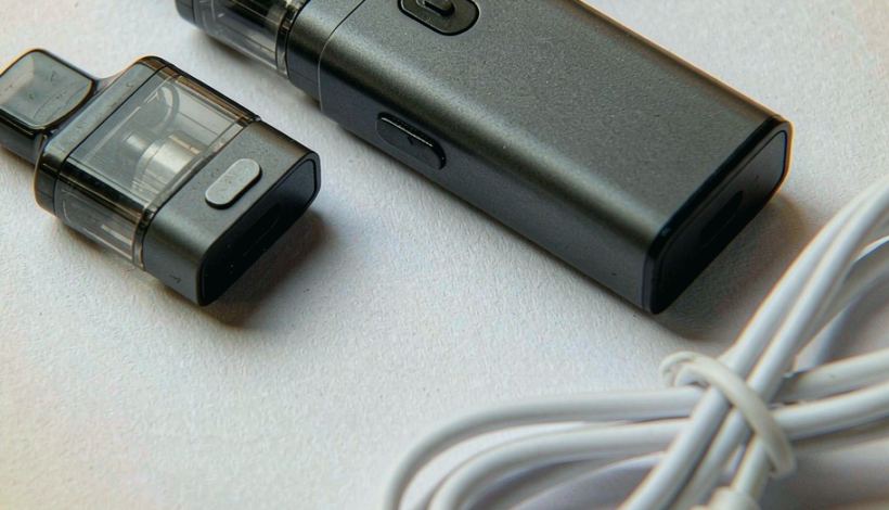 Annual Fixed Vape packaging detail